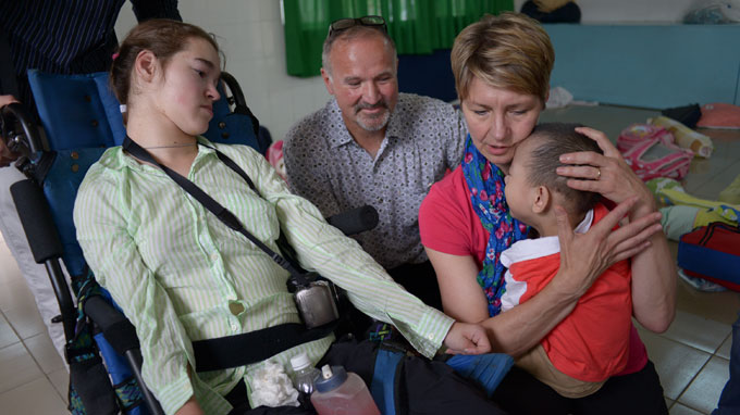 Canadian couple instills confidence in cerebral palsied kids