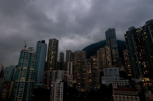 Flight chaos as Hong Kong hunkers down for major typhoon