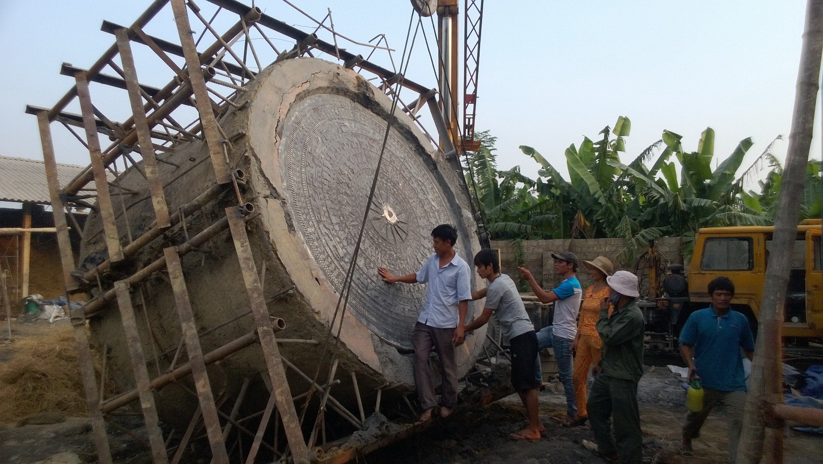 World’s biggest manually-cast bronze drum completed