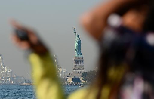 Tourists baffled, angry as Statue of Liberty shut