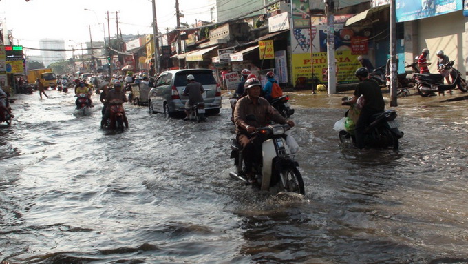 Floods at record high in Ho Chi Minh City