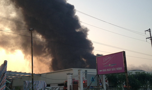 Fire blazes up at Diana diaper factory in northern Vietnam