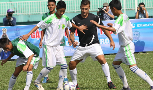 Fabio Cannavaro to meet Vietnam fans tomorrow