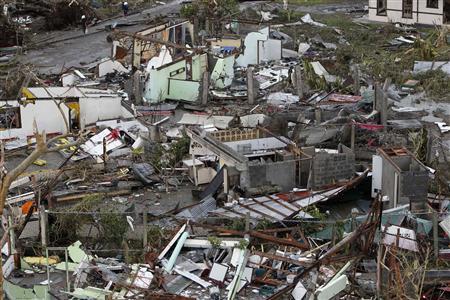 Philippine super typhoon kills at least 10,000, official says