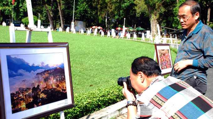 Exhibit of heritage photo competition ongoing