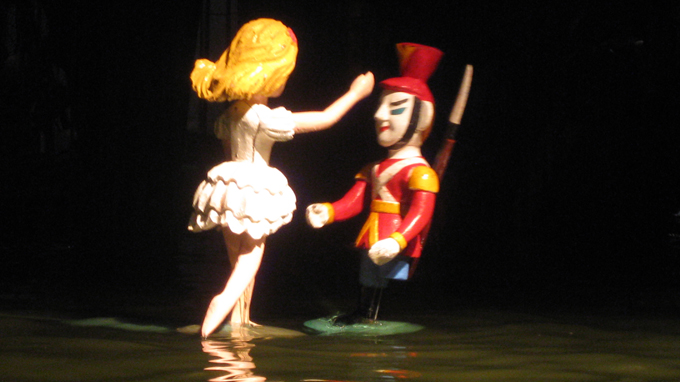 Andersen’s tales retold in Vietnamese water puppetry