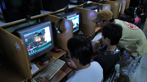 Online gamers banned from playing over 3 hours a day
