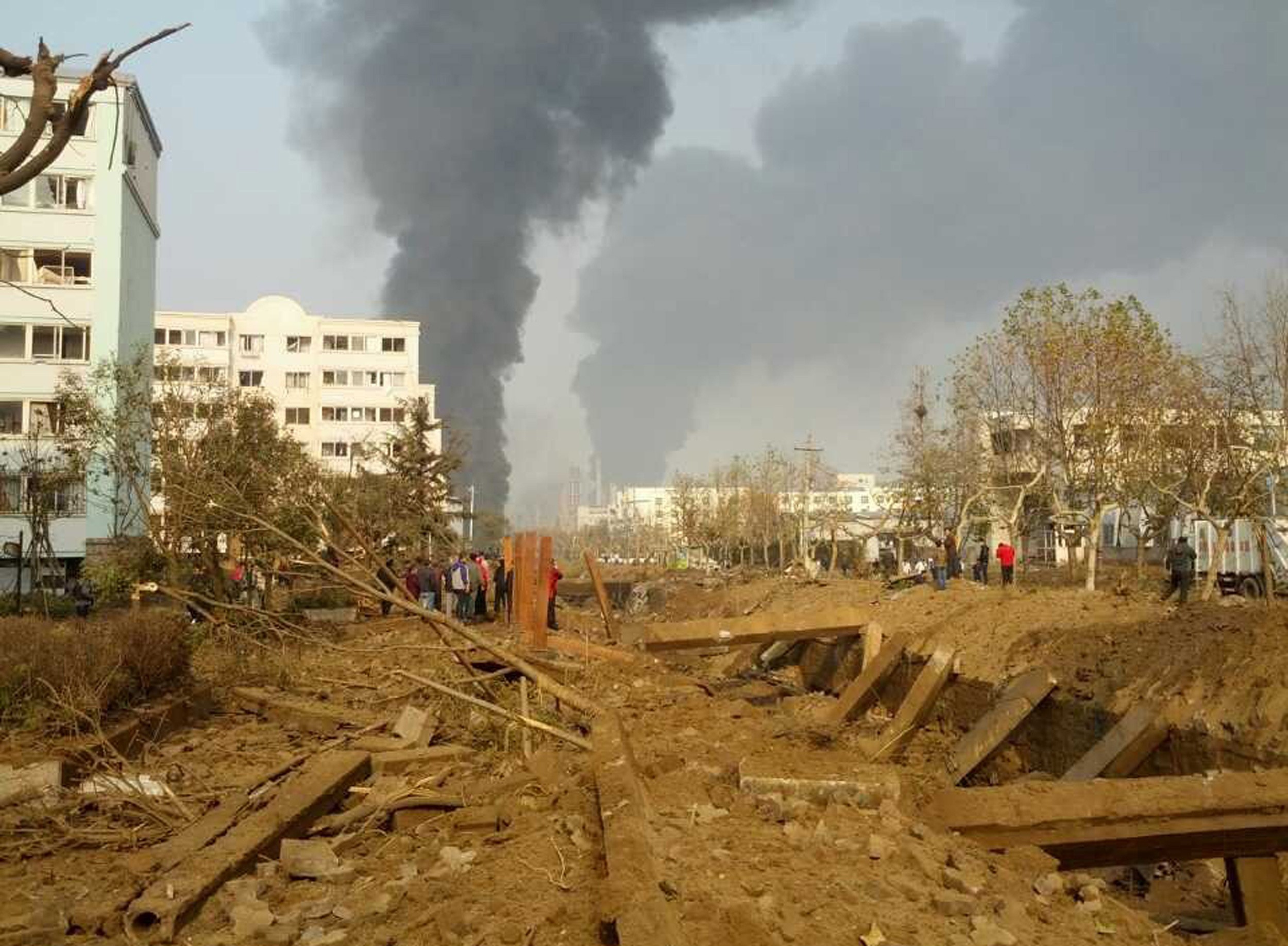 Sinopec oil pipeline blast kills 22 in eastern China: media