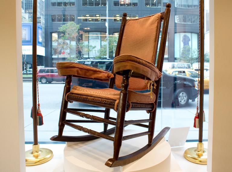 JFK rocking chair, flags fetch $500,000 at auction