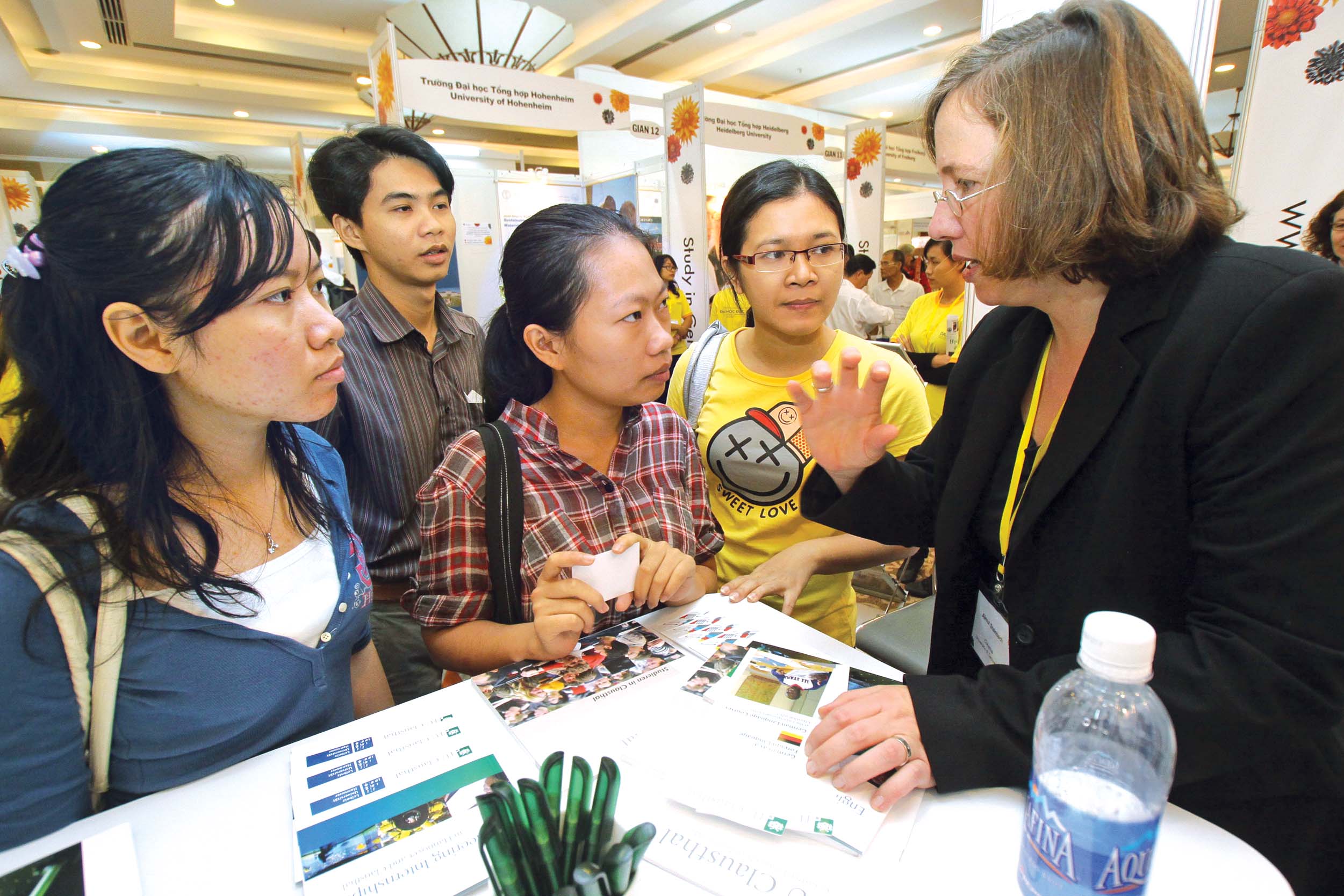 Hanoi, HCMC to host French-German education expos next weekend