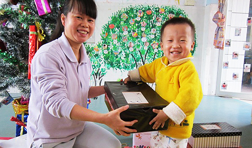 2,000 Box of Hope gifts for needy children in HCMC