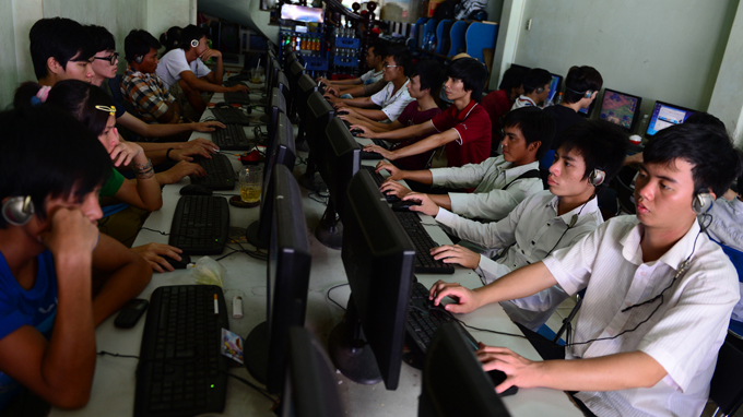 Internet sea cable to resume service in Vietnam by early Jan
