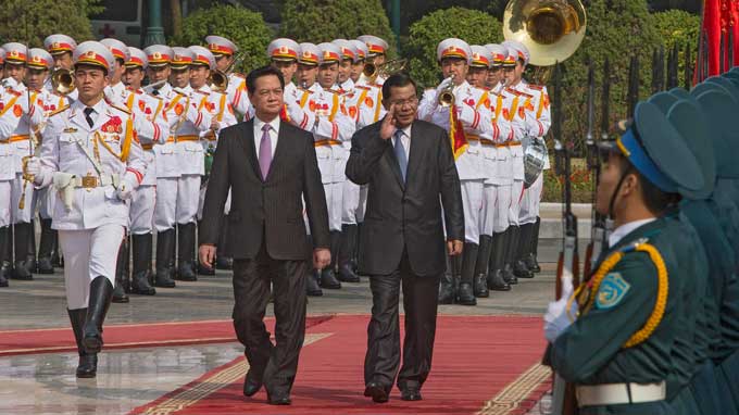 VN, Cambodia hail ASEAN’s common stance on East Sea