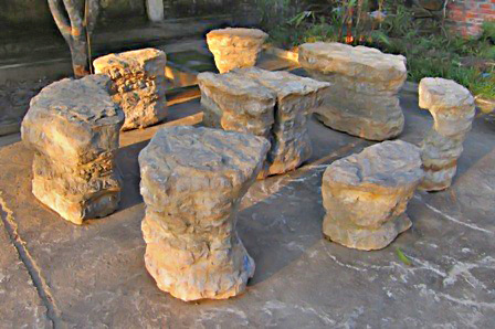 Antique stone table set, coins unearthed in central province