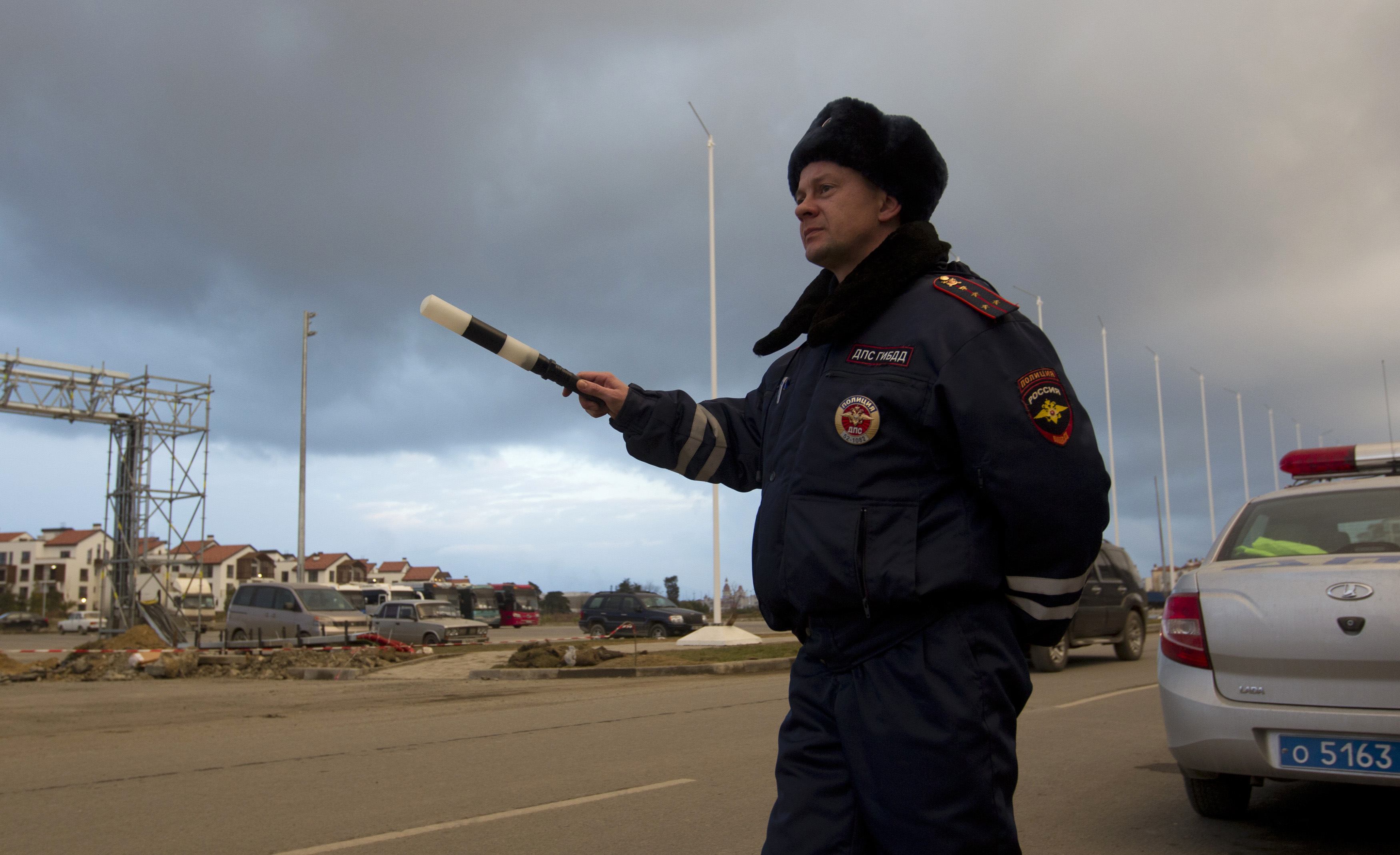 Russia tightens security in Sochi before Olympics