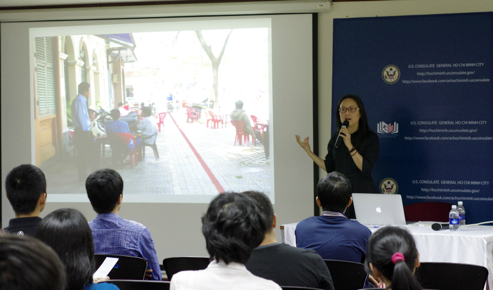 HCMC’s sidewalk use should be model for urban communities: US professor