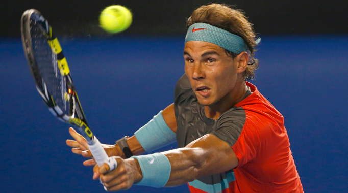 Tennis-Nadal, Federer, Murray through in 'inhumane' heat