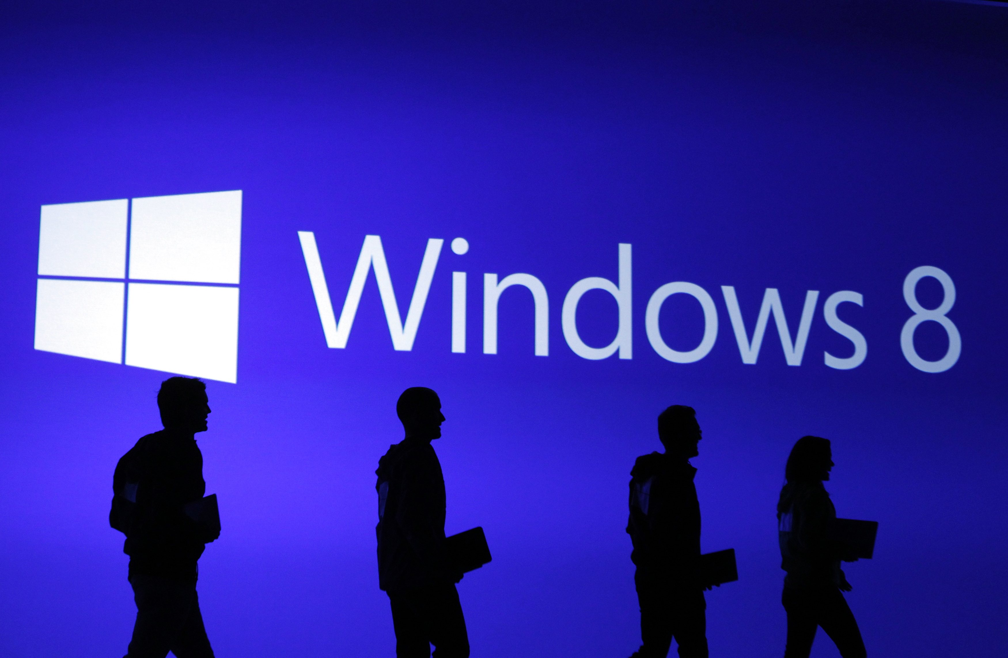 Microsoft tops expectations with record revenue