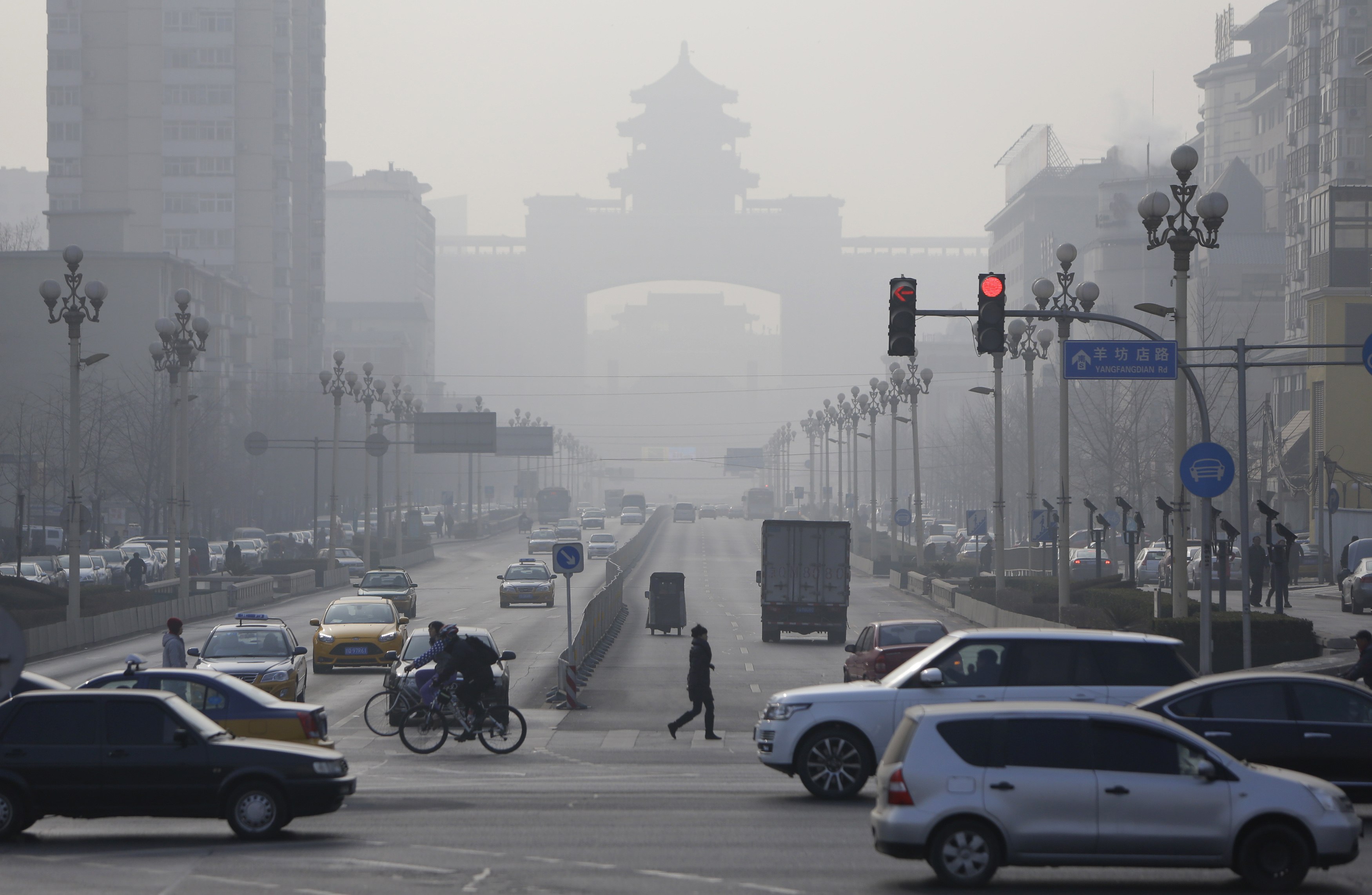China smog makes capital 