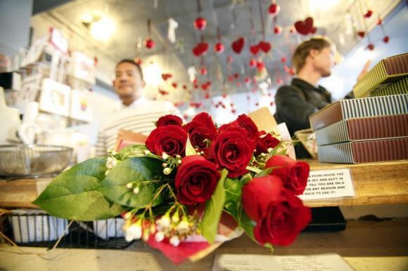 U.S. singles turn to specialty dating sites to find Valentines