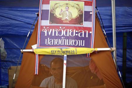 Thai vote goes smoothly as protesters regroup near Bangkok lakes