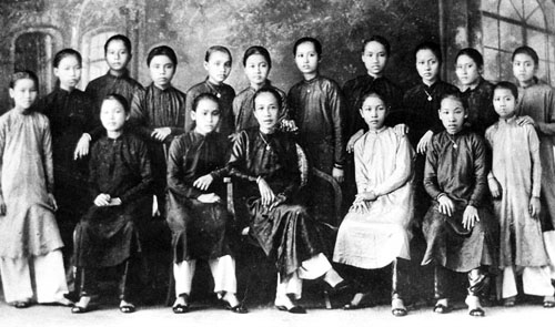 Female ‘Đờn ca tài tử’ band helps fight French colonialists