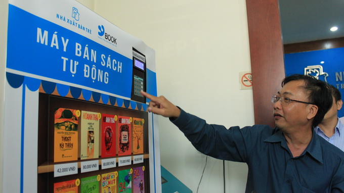 VN’s first book vending machines launched at HCMC book fair