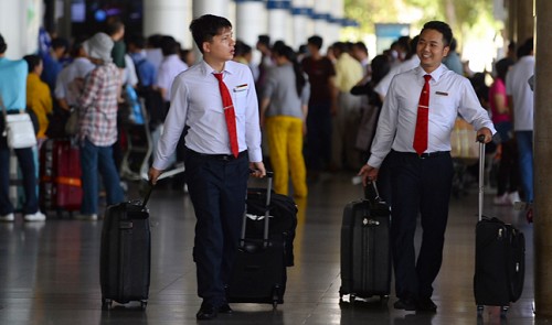 Vietnam national carrier limits crew suitcase size to prevent smuggling