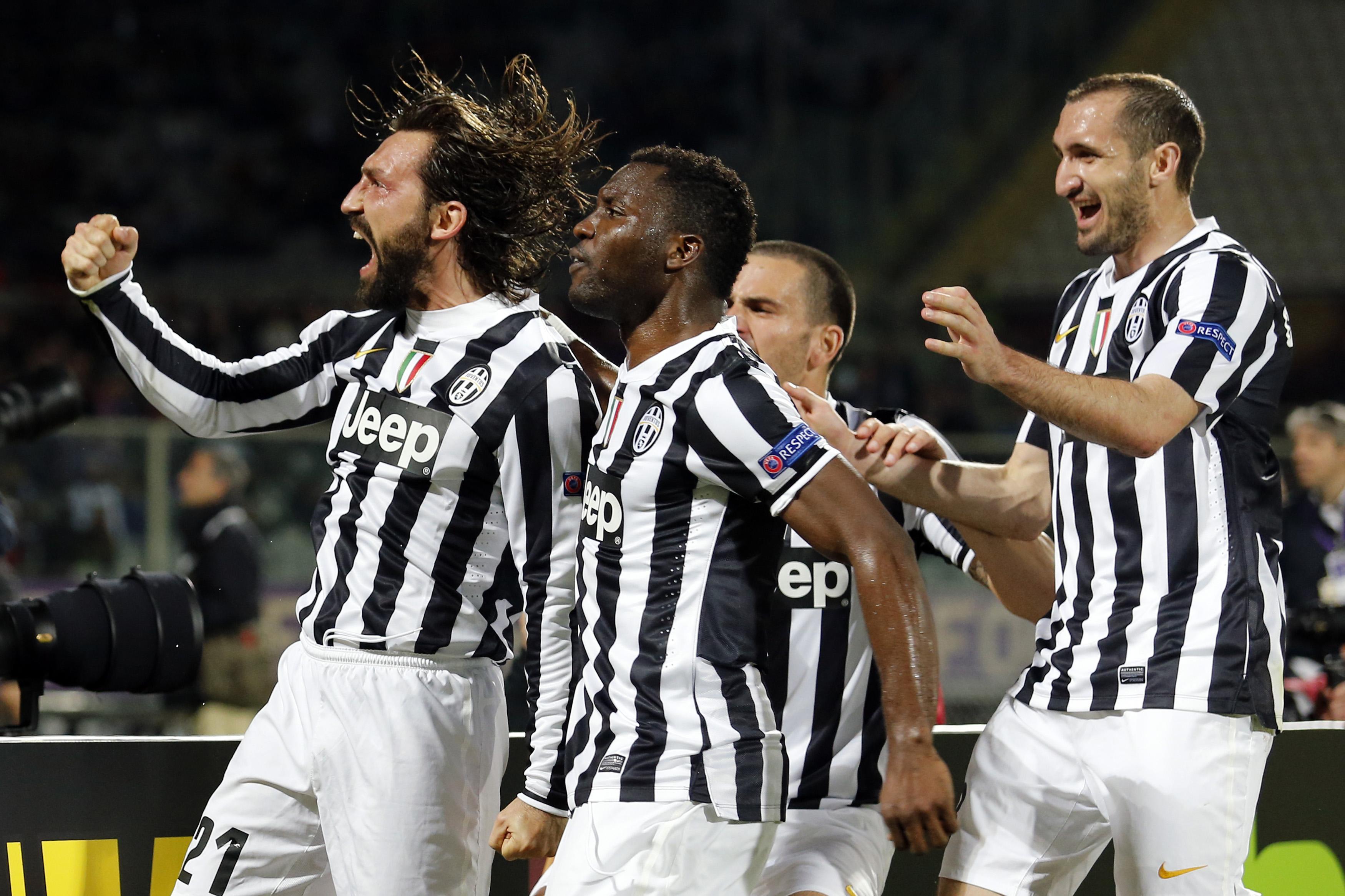 Pirlo puts Juve in last eight with Benfica, Porto