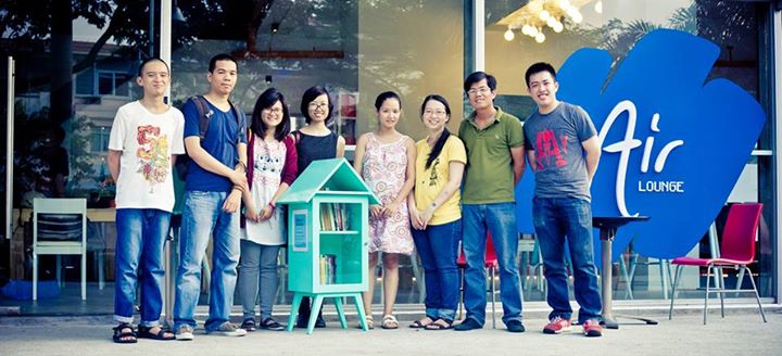 Public book box project encourages Vietnamese to read and share