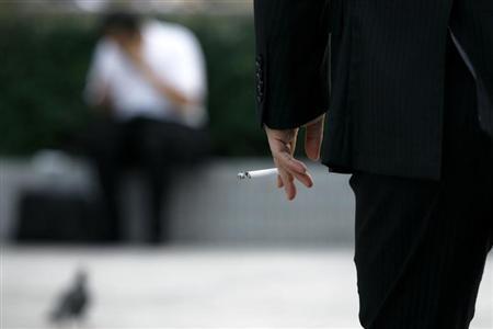 Young male smokers may raise obesity risk in their future sons