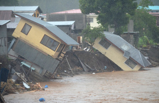 Death toll rises to 16 in Solomons floods, 49,000 homeless
