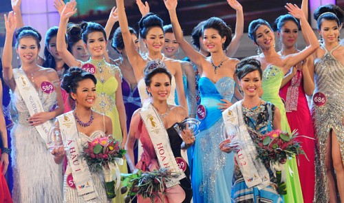 State agency requested to withdraw Vietnamese beauty queen’s performance ban