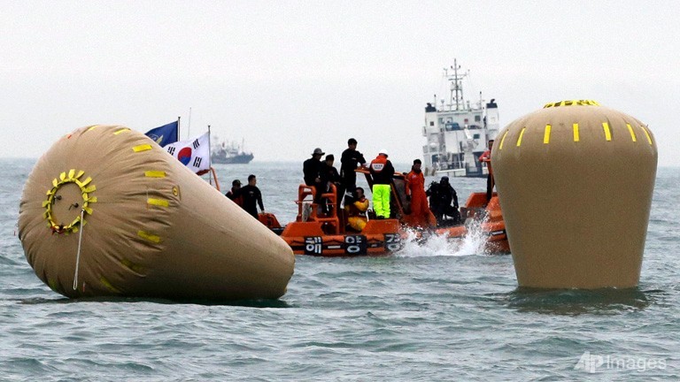 19 bodies pulled from submerged Korean ferry