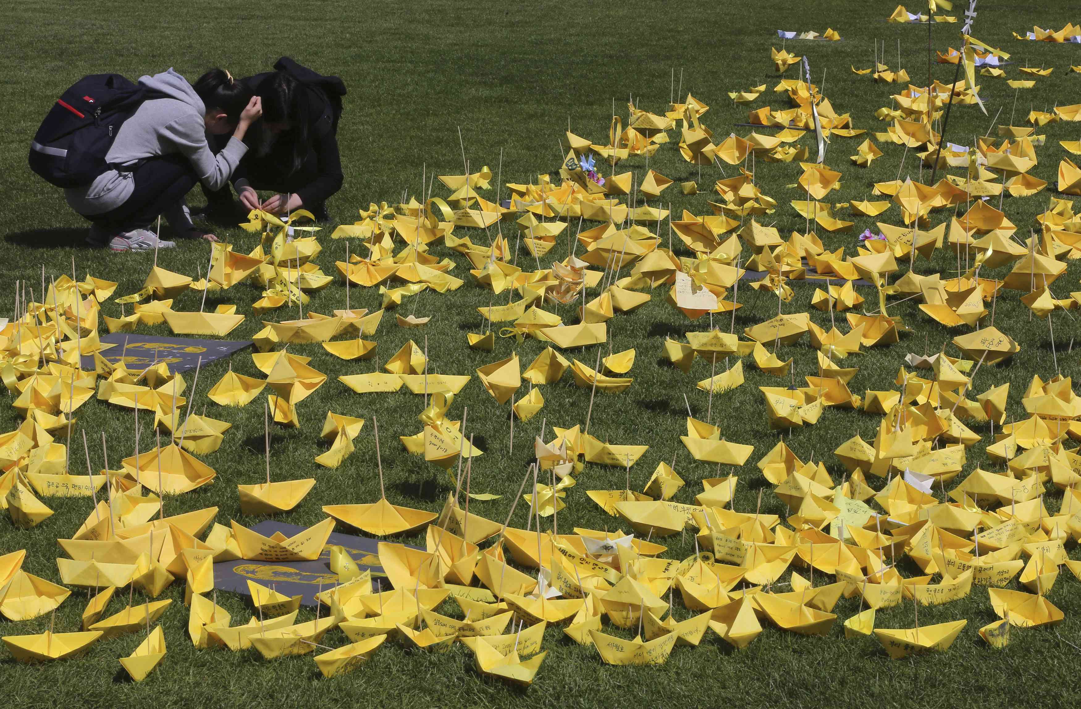 S. Korea ferry owner detained, licence to be revoked