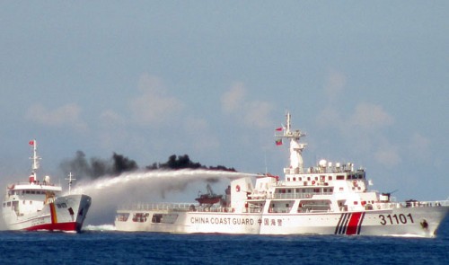 Chinese vessels continue to attack Vietnamese ships in Vietnam's waters