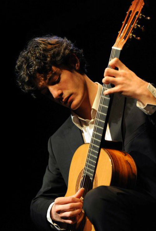 French guitarist to perform in Vietnam tonight