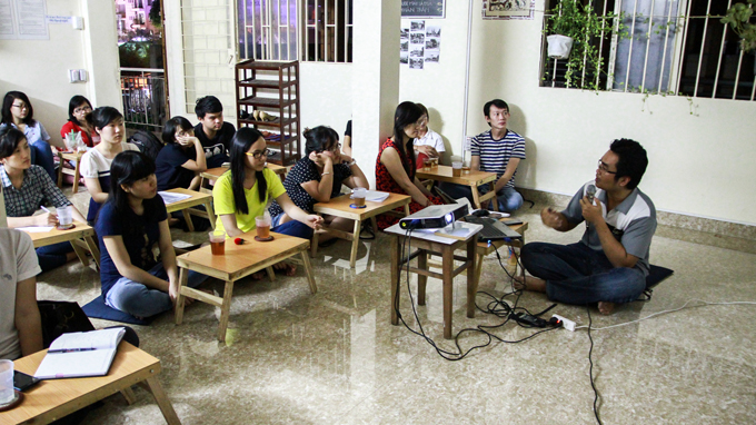 $1-tuition class wows young Vietnamese