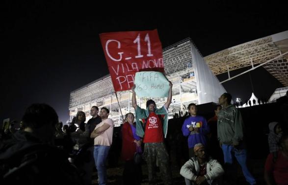 World Cup leaves Brazil costly stadiums, poor public transport