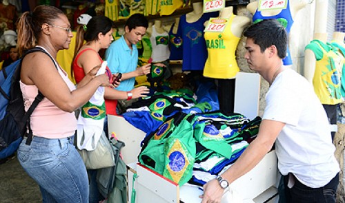 Vietnamese vendors in Brazil reap windfall from World Cup