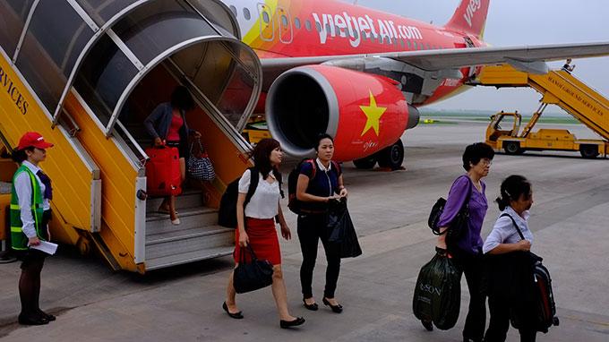 Vietnam airline under special supervision after wrong-airport scandal
