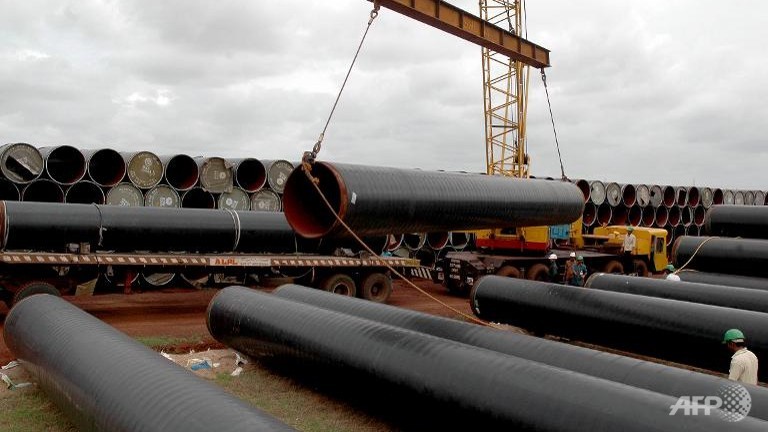 Gas pipeline blast kills 16 in southern India