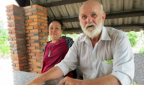 Elderly Danish man builds houses, bridges in Vietnam