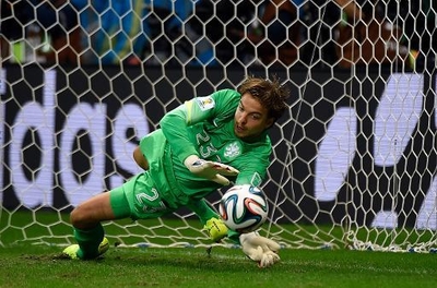 Krul saves Netherlands as Costa Rica downed