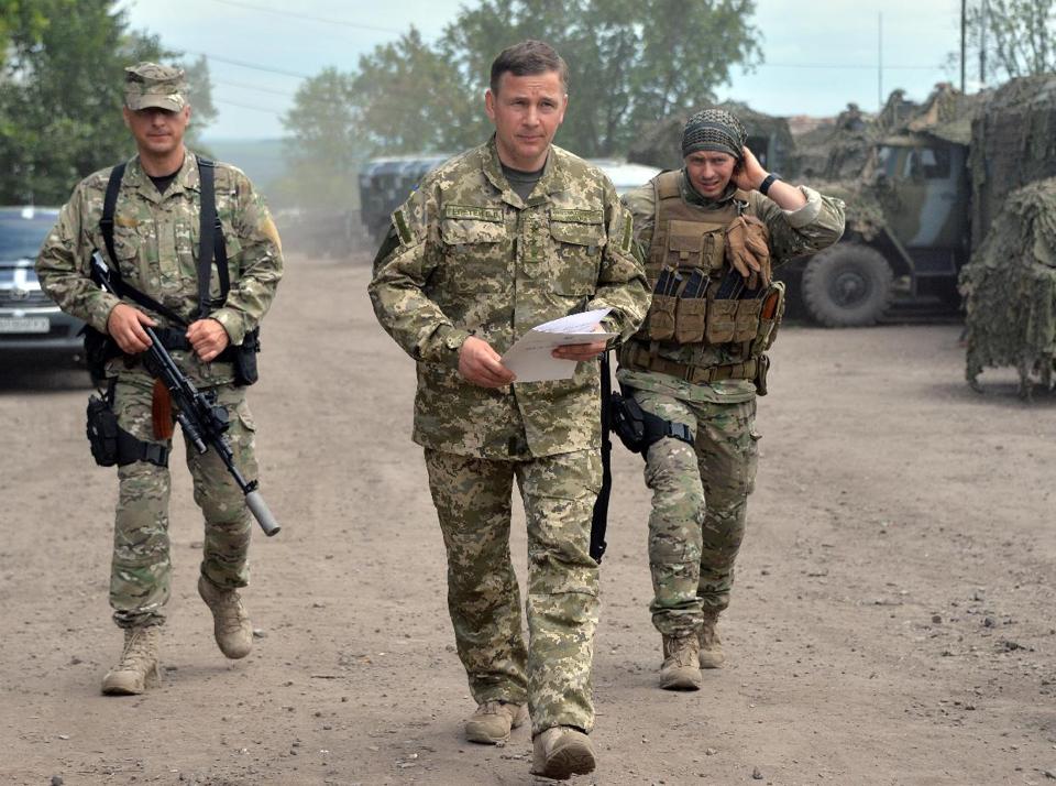 Ukraine's first big win over rebels dims truce hopes