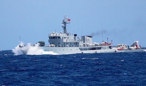 China maintains 3-line protection for illegal rig in Vietnam’s waters