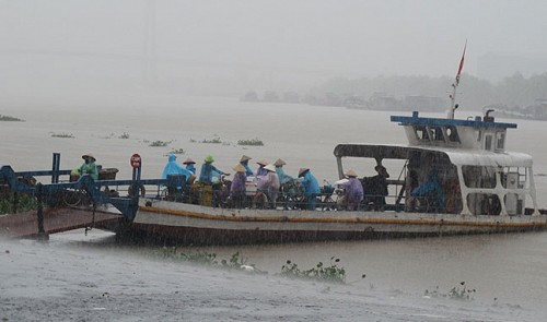 Northern Vietnam braces for coming typhoon Rammasun