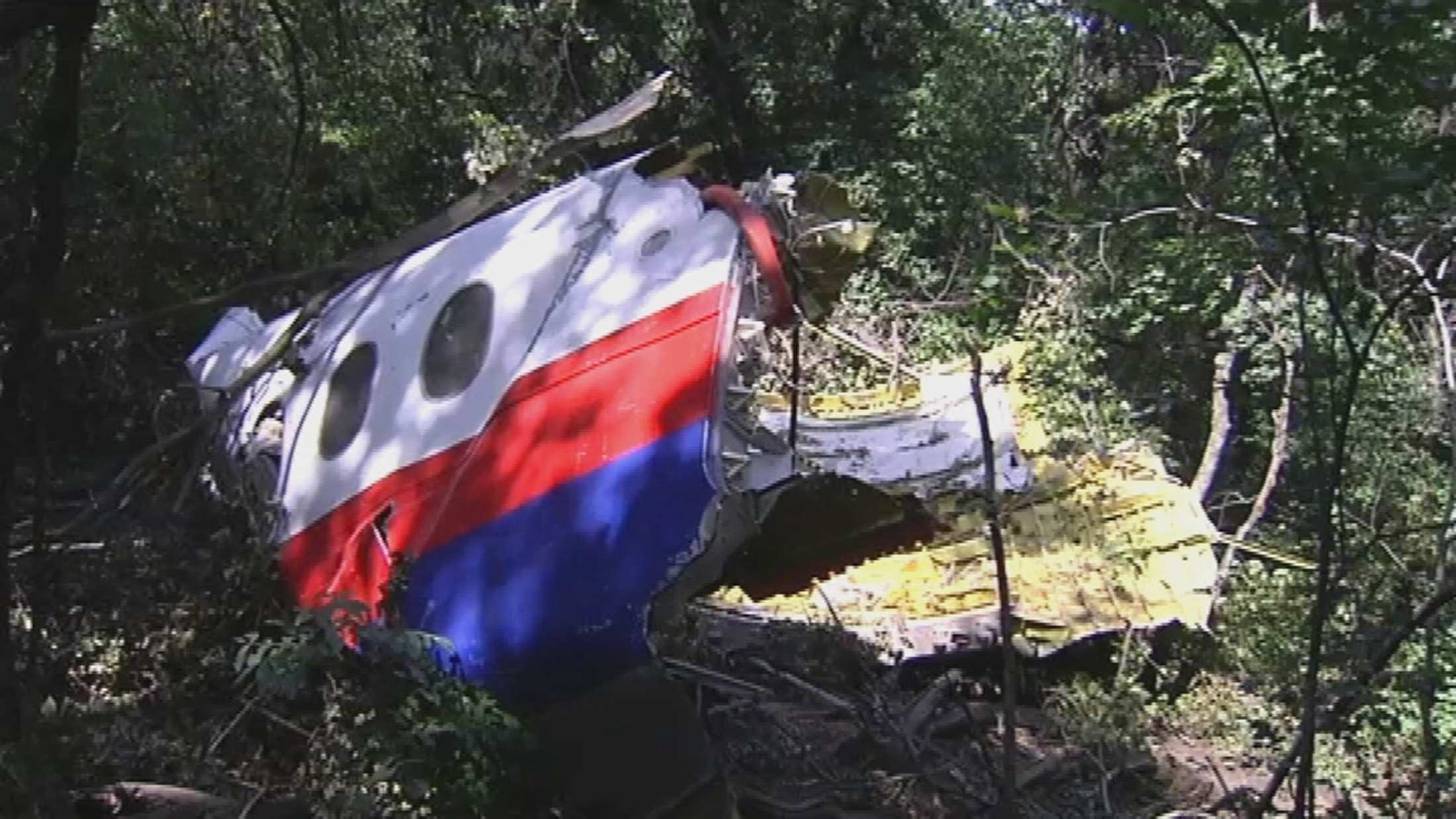 Dutch, Australians ready MH17 troops amid Ukraine deadly fighting