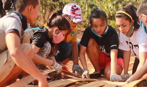 Youth develops community service learning in Vietnam