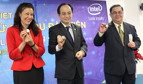 80% of world’s computer chips will be made by Intel Vietnam by 2015: CEO